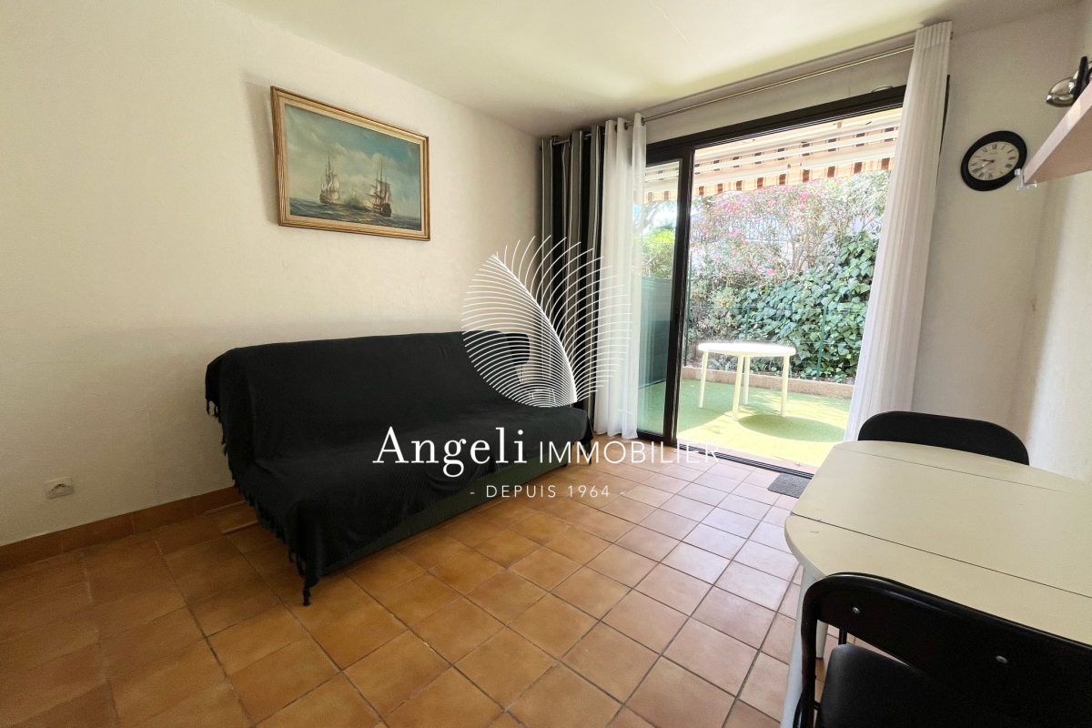 Appartement de luxe à vendre à Saint-Aygulf, 114 000 €, Photo 3