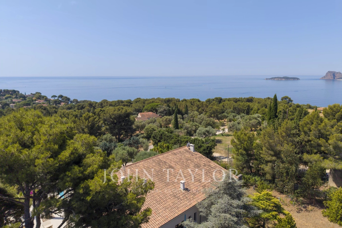 Maison de luxe à vendre à Saint-Cyr-sur-Mer, 2 490 000 €, Photo 3