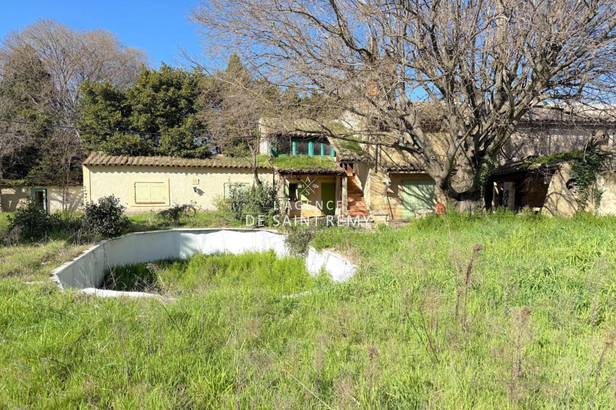 Maison de luxe à vendre à Saint-Rémy-de-Provence, 983 000 €, Photo 3