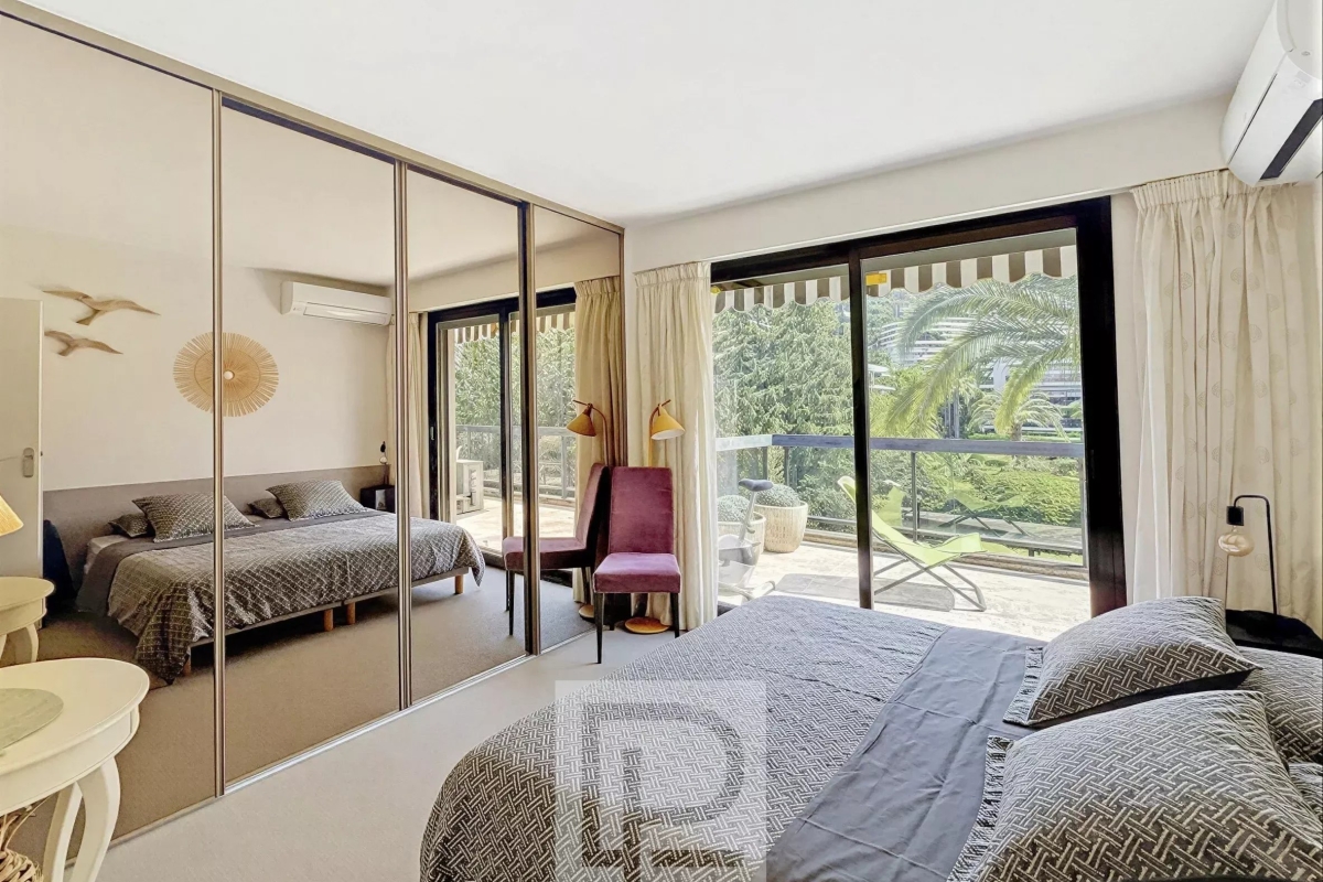Luxury Apartment for sale in Cannes, 570 000 €, Photo 5