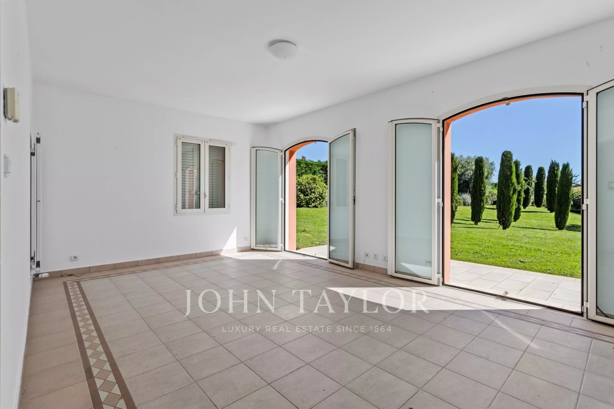 Maison de luxe à vendre à Biot, 690 000 €, Photo 6