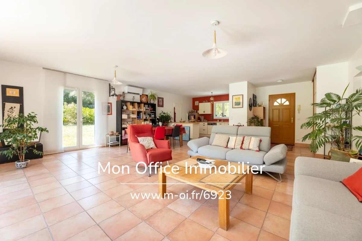 Maison de luxe à vendre à Le Puy-Sainte-Réparade, 753 000 €, Photo 1