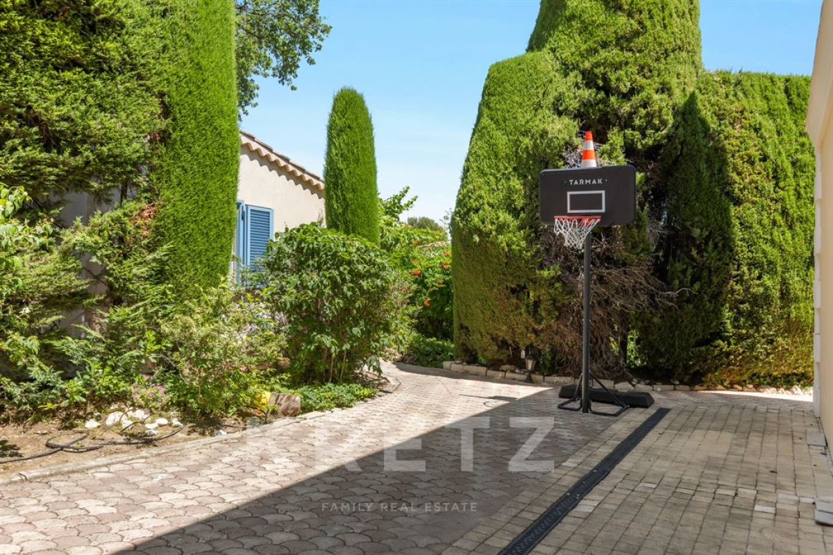 Maison de luxe à vendre à Saint-Paul-de-Vence, 2 850 000 €, Photo 3