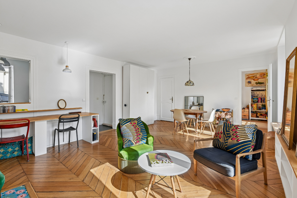 Luxury Apartment for sale in Paris 18ème, 620 000 €, Photo 3