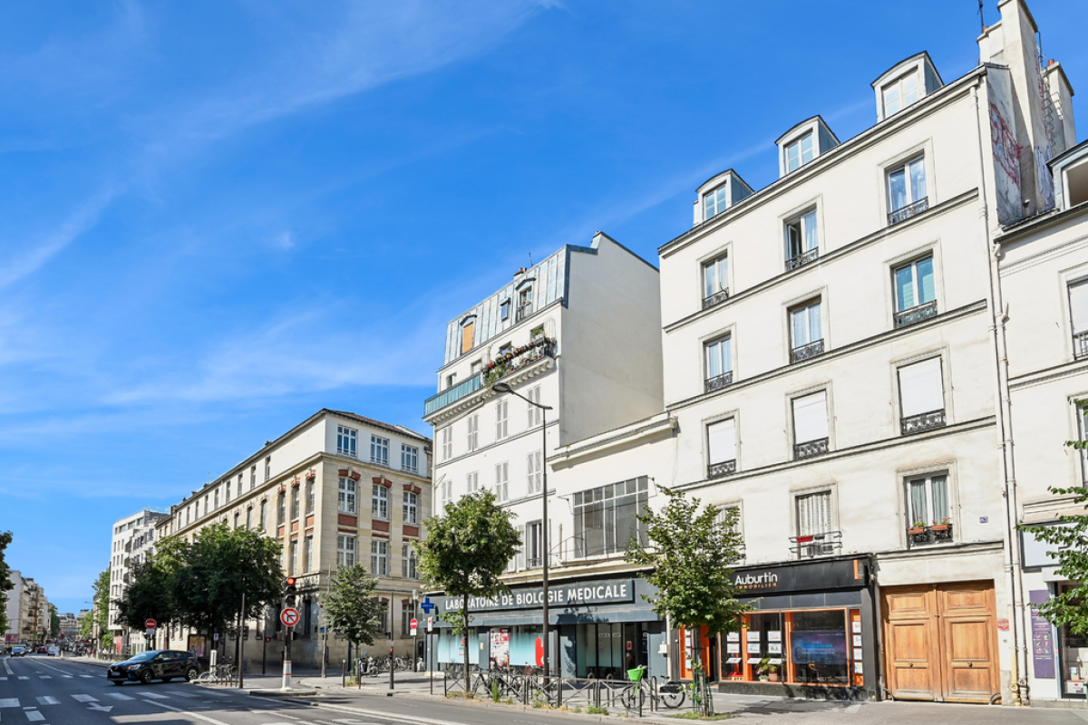 Luxury Apartment for sale in Paris 18ème, 620 000 €, Photo 4