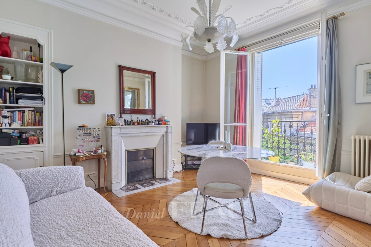 Appartement de luxe à vendre à Paris 10ème, 935 000 €, Photo 4