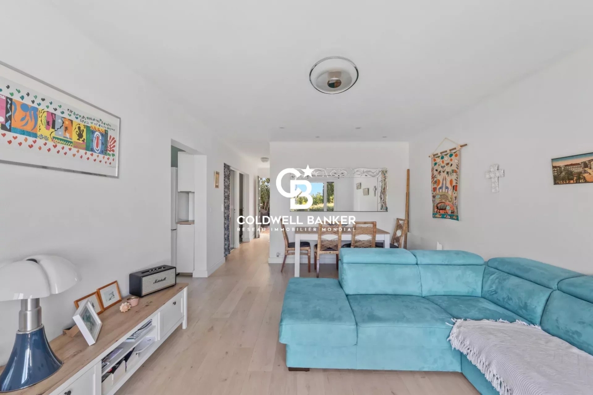 Luxury Apartment for sale in Rayol Canadel sur Mer, 830 000 €, Photo 6
