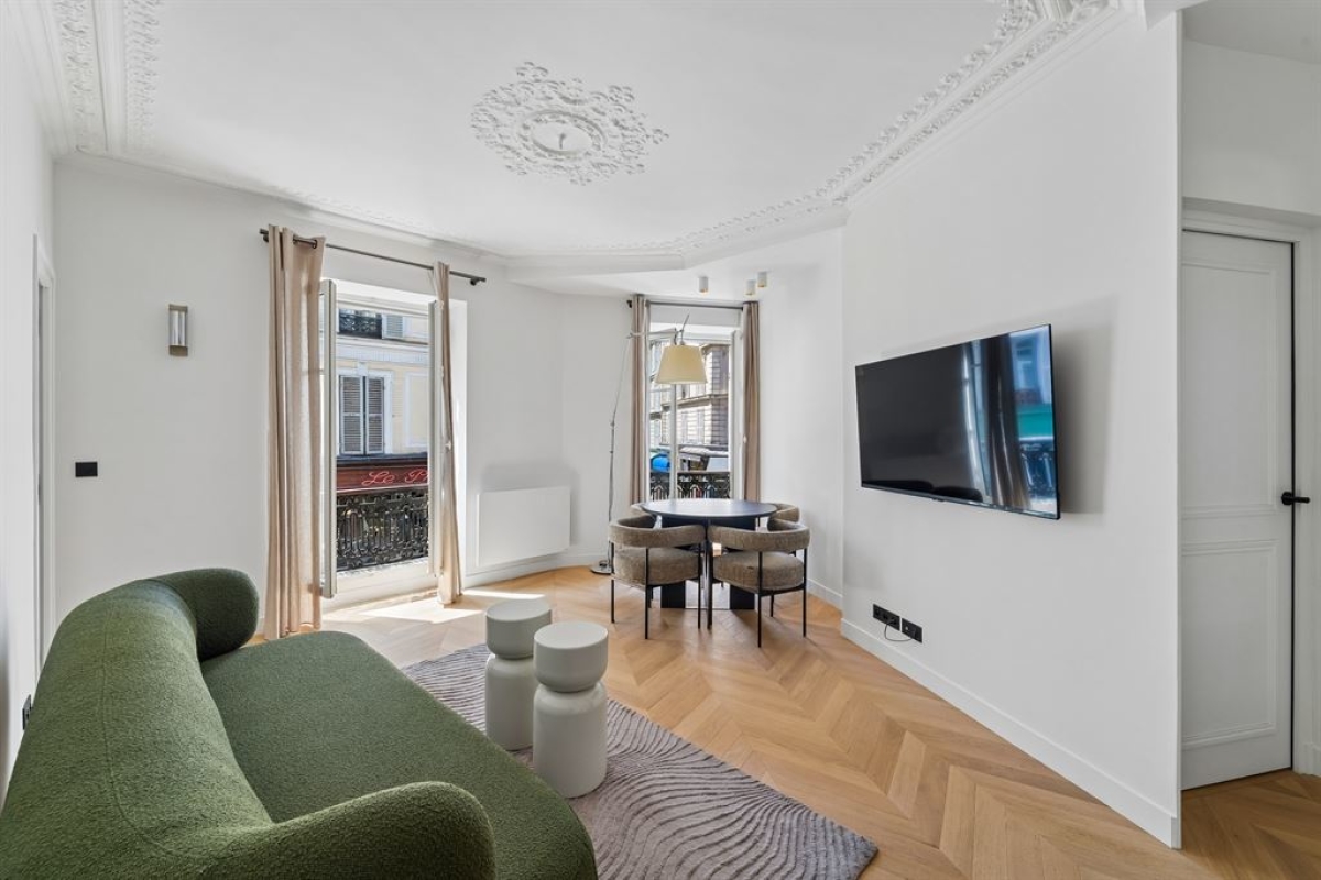 Appartement de luxe à vendre à Paris 18ème, 699 000 €, Photo 3
