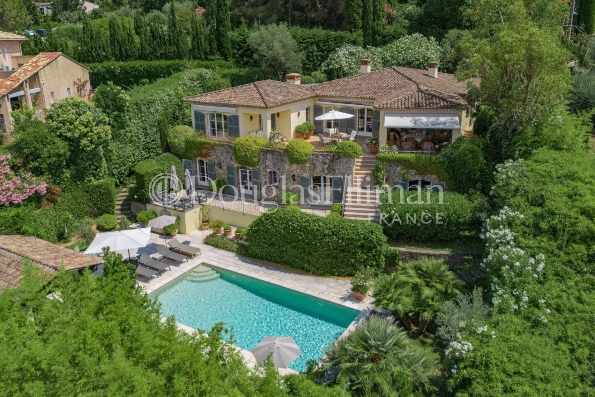 Luxury House for sale in Mougins, 5 300 000 €, Photo 1