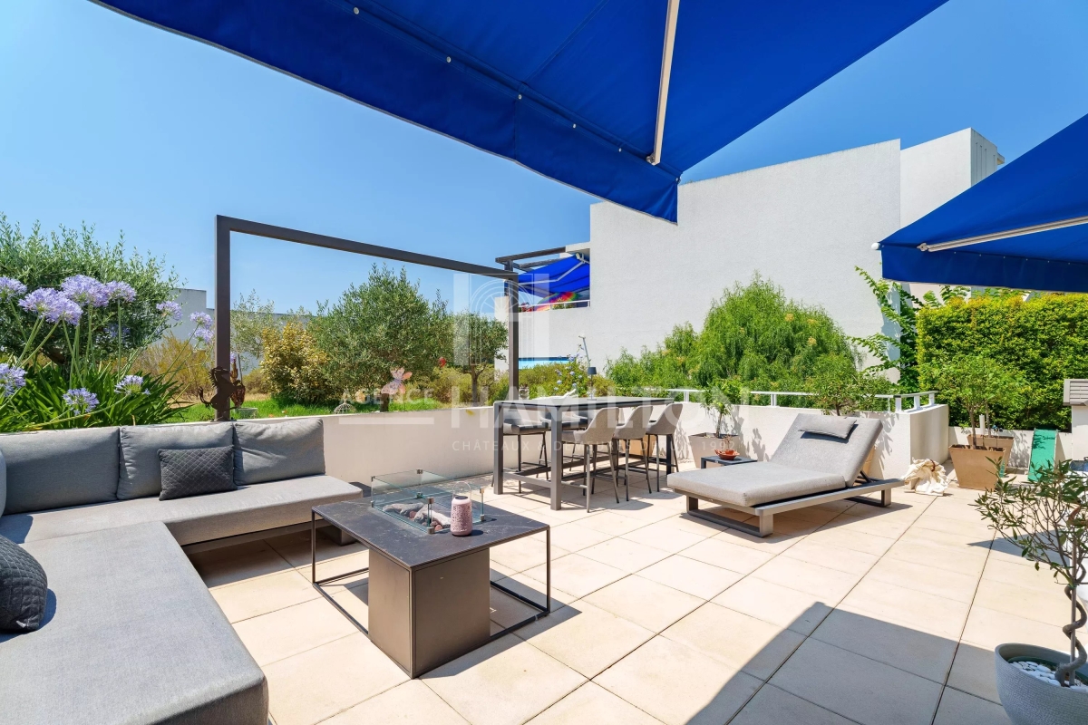 Appartement de luxe à vendre à Antibes, 595 000 €, Photo 2