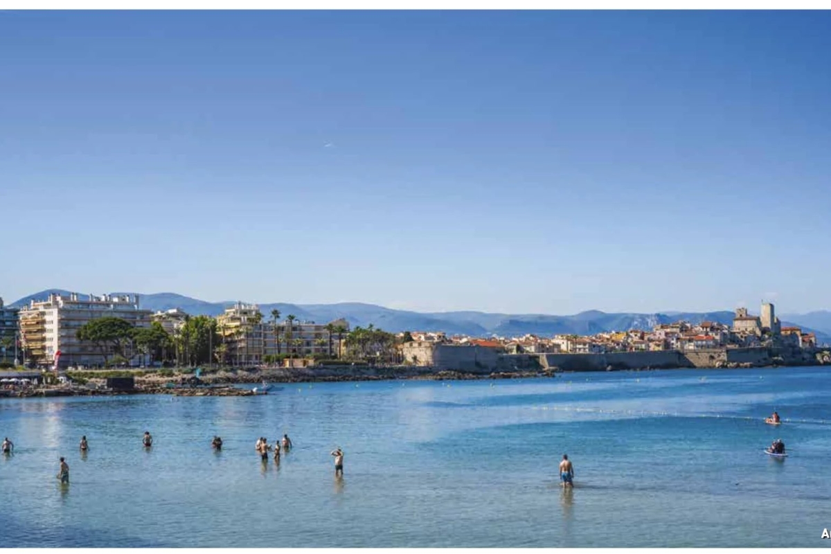 Maison de luxe à vendre à Antibes, 621 000 €, Photo 3