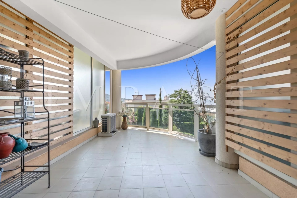 Luxury Apartment for sale in Le Cannet, 445 000 €, Photo 5