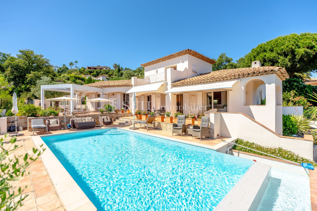 Maison de luxe à vendre à Sainte-Maxime, 1 775 000 €, Photo 1