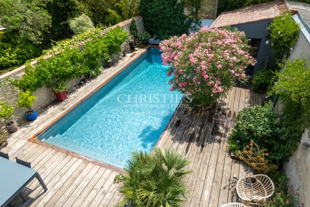 Luxury House for sale in La Rochelle, 999 000 €, Photo 1
