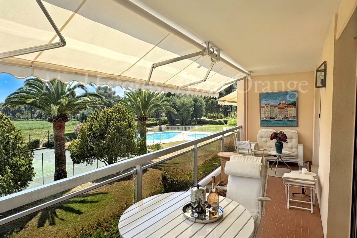 Appartement de luxe à vendre à Cavalaire-sur-Mer, 389 000 €, Photo 1