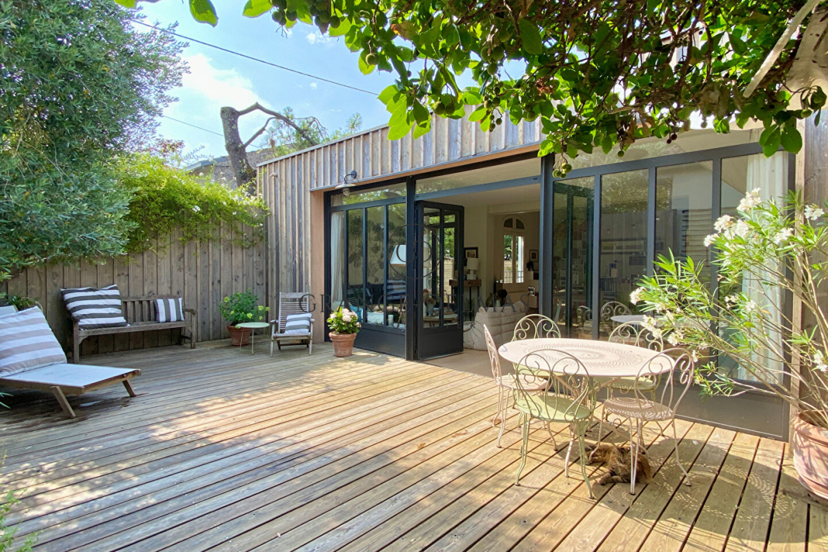 Maison de luxe à vendre à Bordeaux, 630 000 €, Photo 2