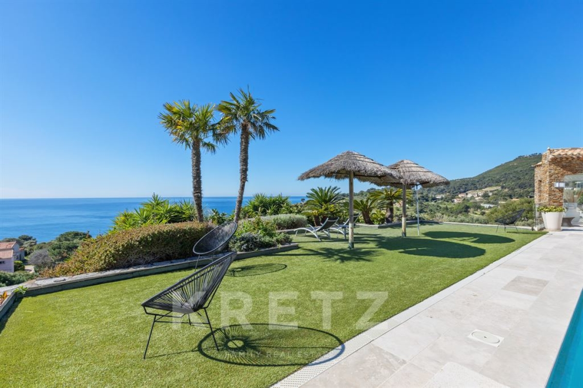 Maison de luxe à vendre à Carqueiranne, 3 675 000 €, Photo 2