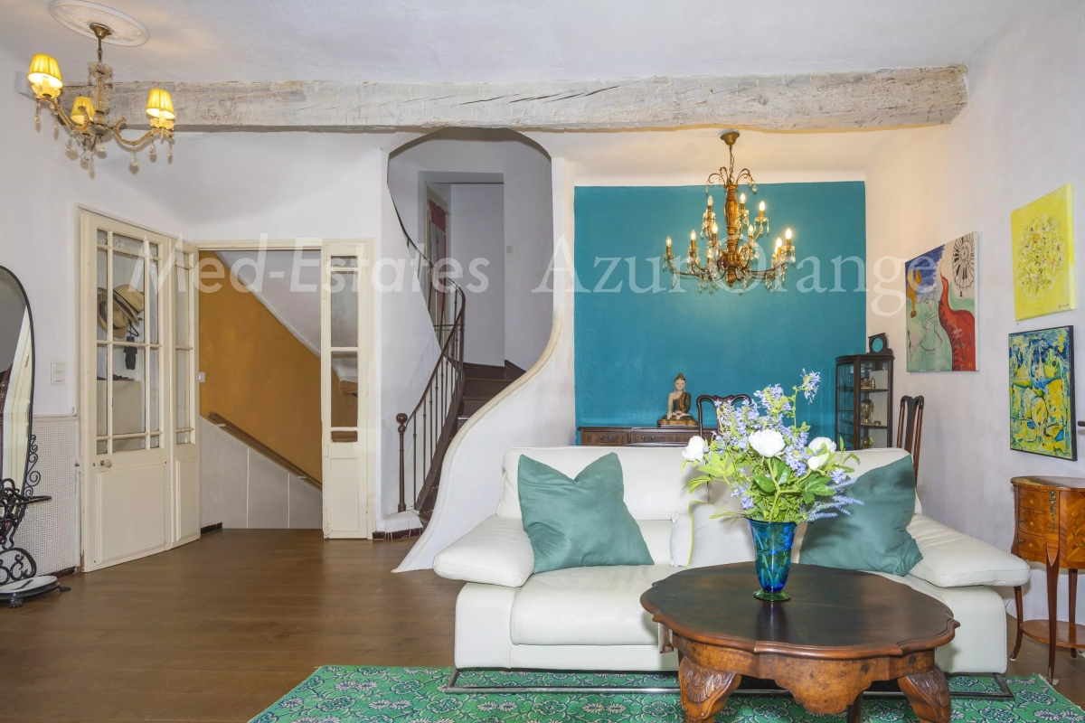 Luxury House for sale in Le Plan-de-La-Tour, 635 000 €, Photo 3