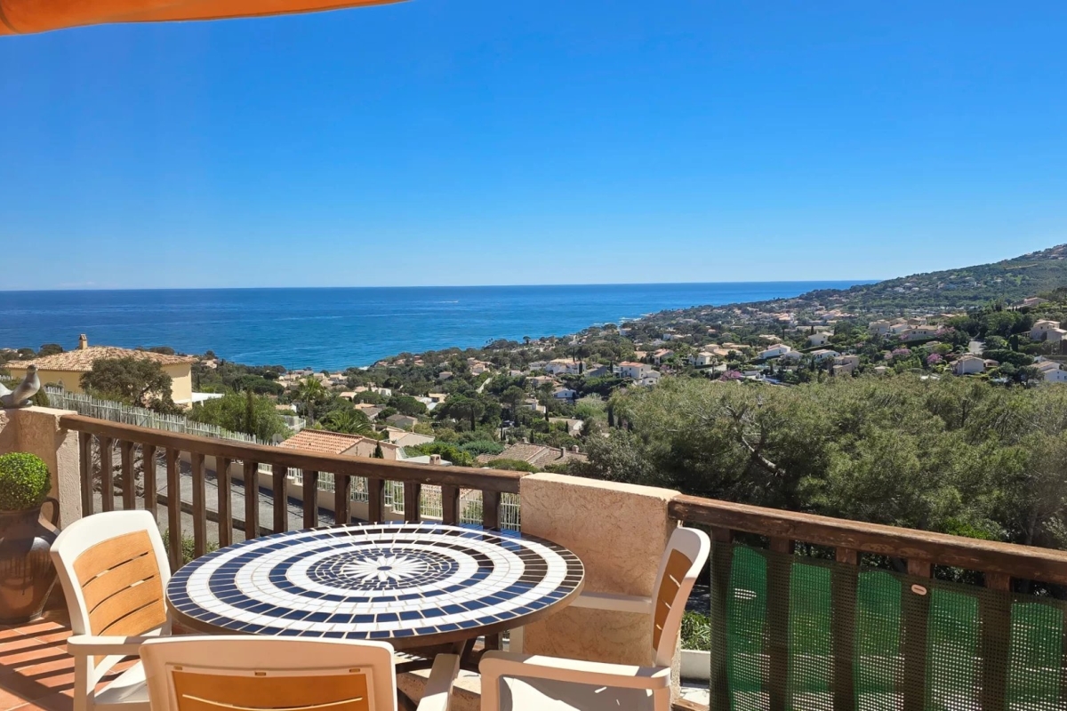 Maison de luxe à vendre à Les Issambres, 988 000 €, Photo 4