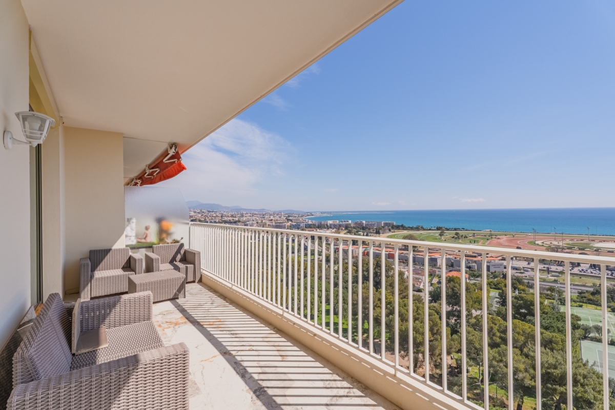 Appartement de luxe à vendre à Cagnes-sur-Mer, 619 000 €, Photo 1