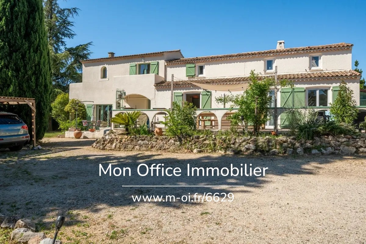 Maison de luxe à vendre à Aix-en-Provence, 927 000 €, Photo 1