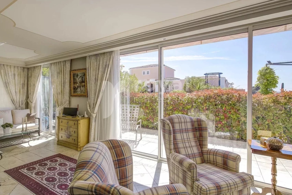 Appartement de luxe à vendre à Mougins, 780 000 €, Photo 1