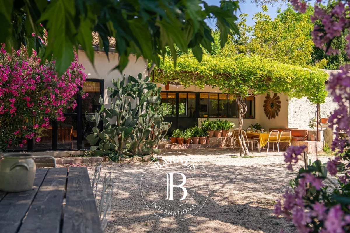Maison de luxe à vendre à Eygalières, 1 315 000 €, Photo 1