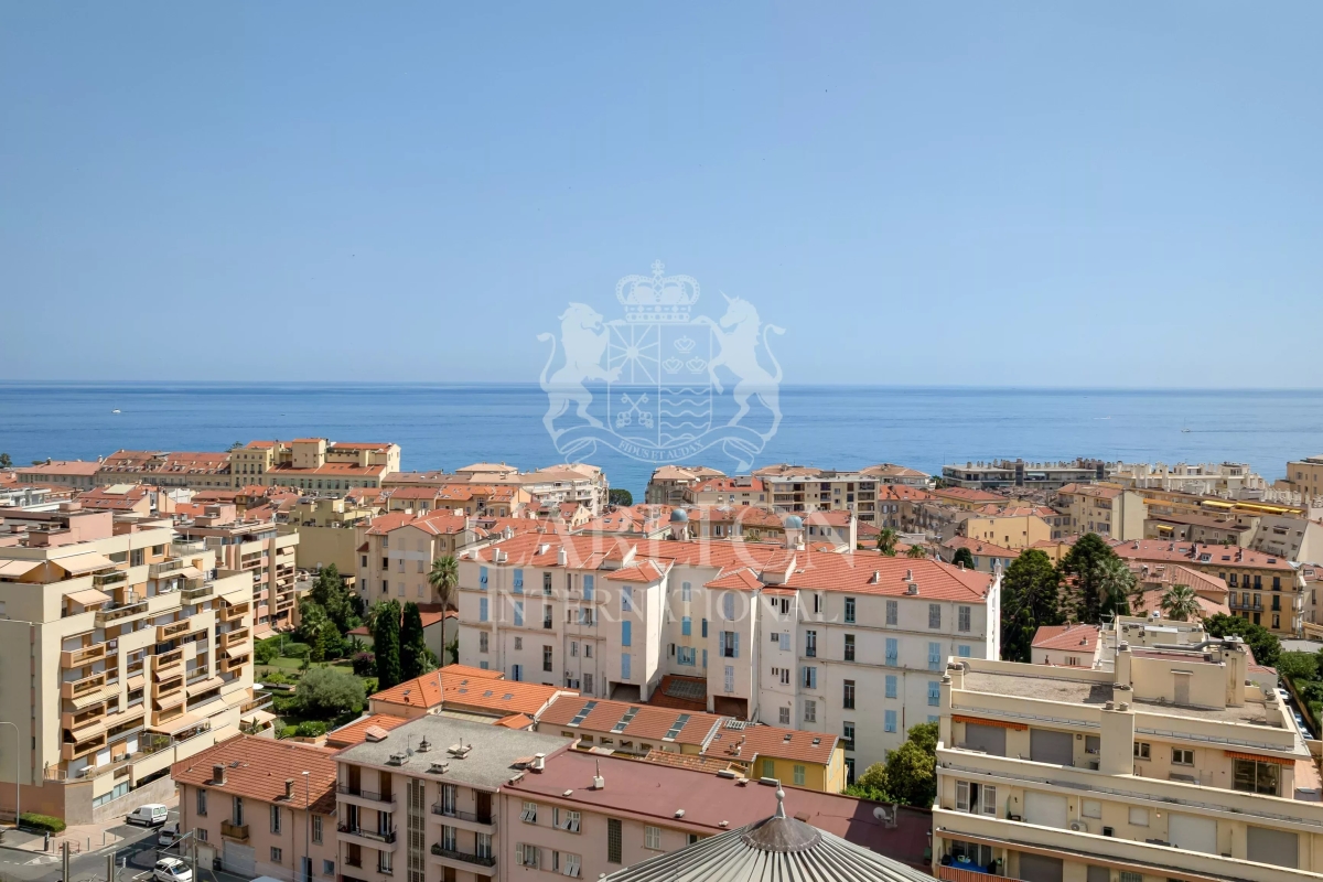 Maison de luxe à vendre à Menton, 1 490 000 €, Photo 1