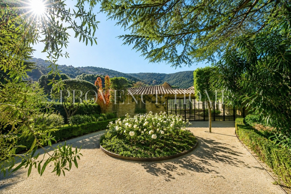 Maison de luxe à vendre à Oppède, 4 400 000 €, Photo 2