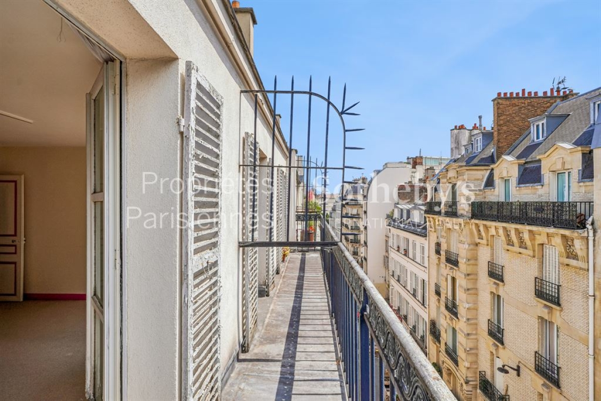 Luxury Apartment for sale in Paris 7ème, 1 250 000 €, Photo 2