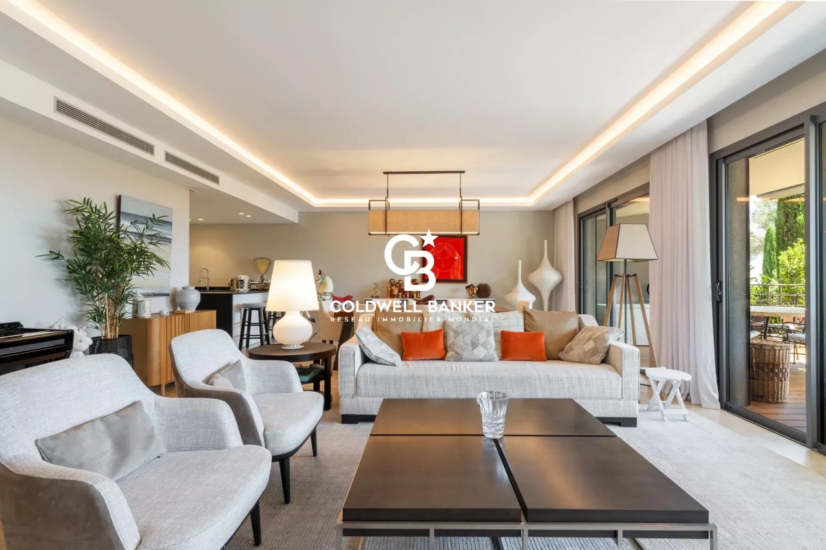 Appartement de luxe à vendre à Saint-Paul-de-Vence, 2 160 000 €, Photo 2