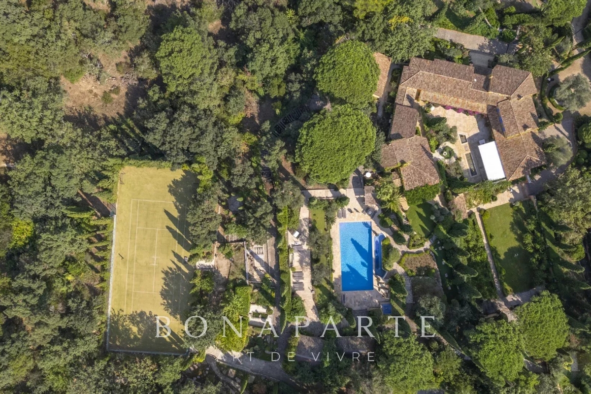 Maison de luxe à vendre à Ramatuelle, 12 000 000 €, Photo 2
