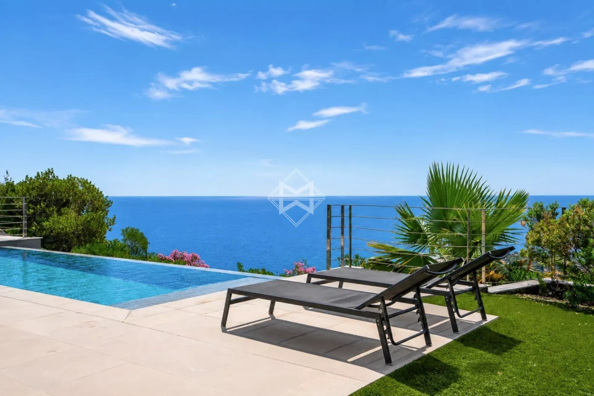 Luxury House for sale in Les Issambres, 2 690 000 €, Photo 2
