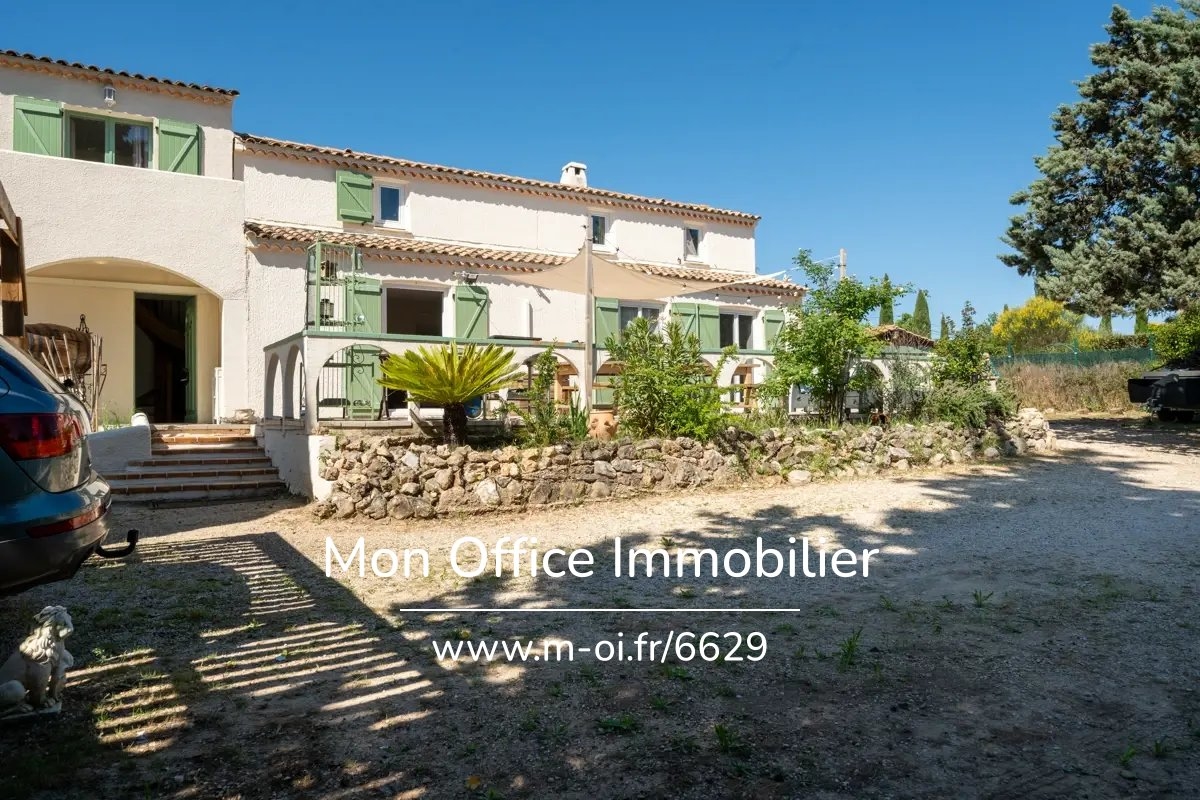 Maison de luxe à vendre à Aix-en-Provence, 927 000 €, Photo 3