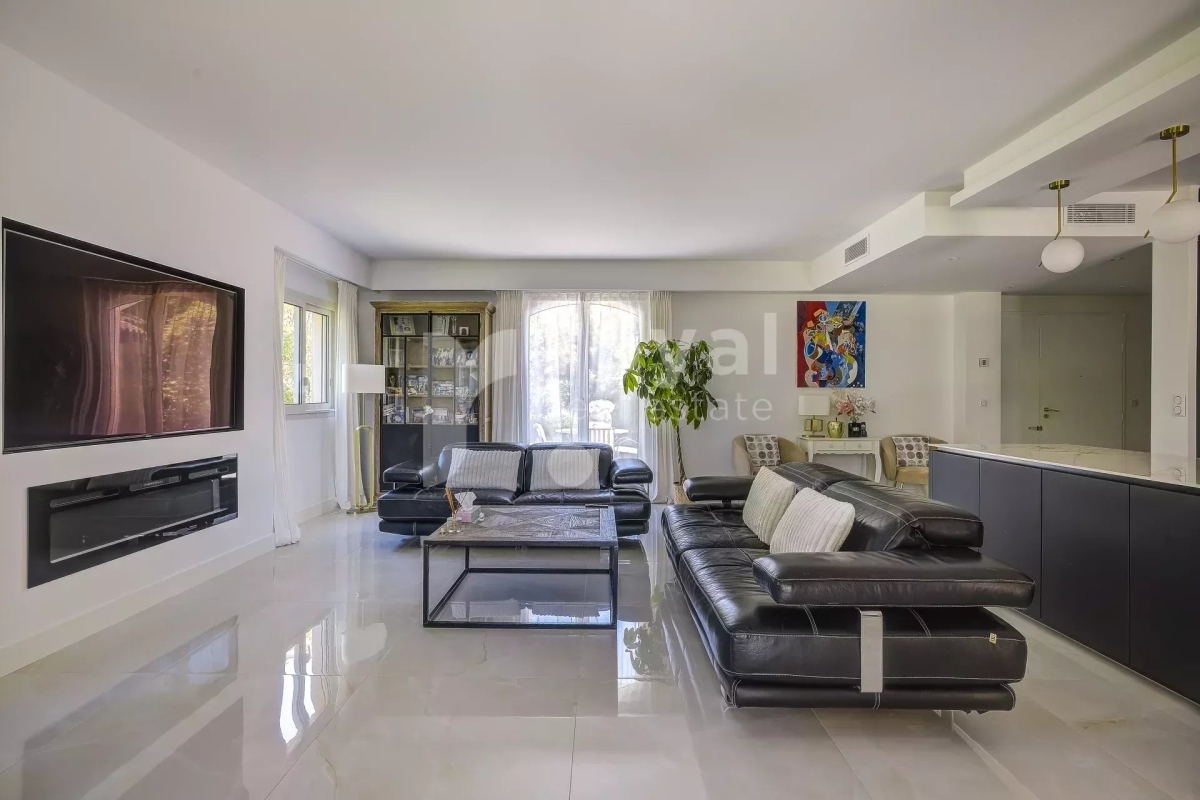Luxury House for sale in Mougins, 1 300 000 €, Photo 7