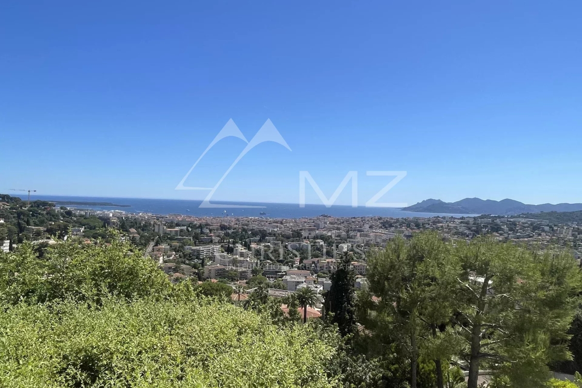 Luxury Apartment for sale in Le Cannet, 1 060 000 €, Photo 1