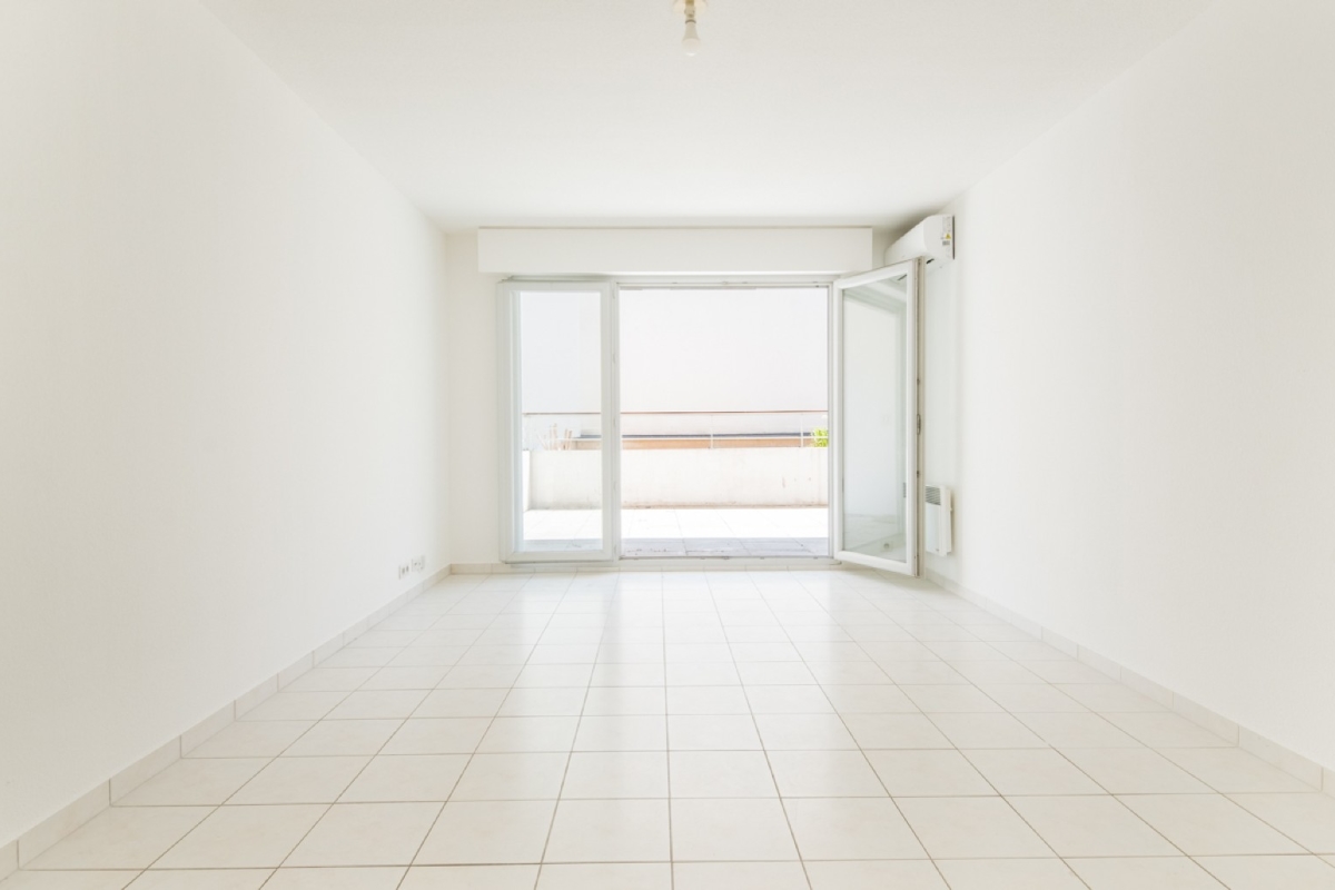 Appartement de luxe à vendre à Antibes, 650 000 €, Photo 2