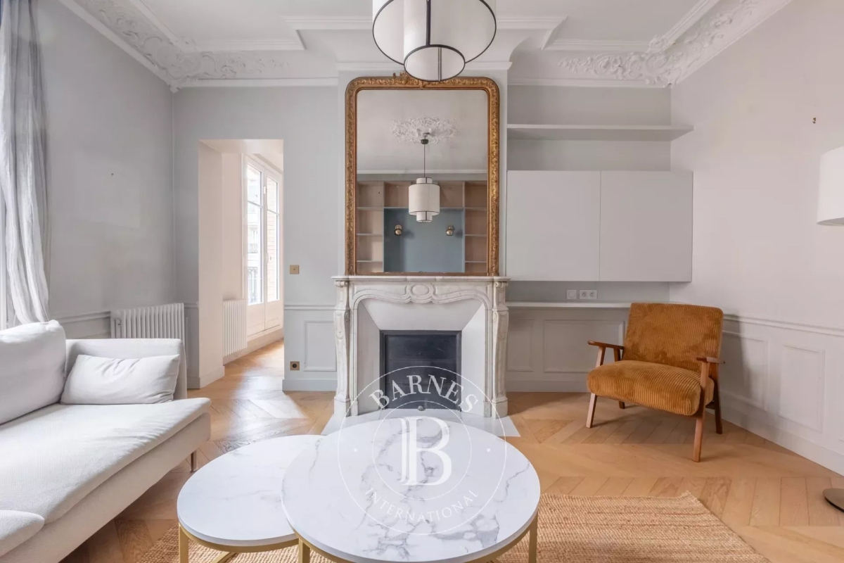 Luxury Apartment for sale in Paris 7ème, 1 875 000 €, Photo 3