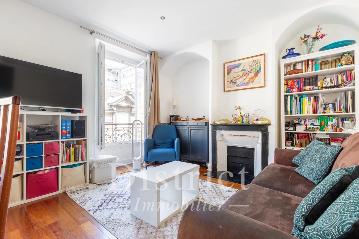 Luxury Apartment for sale in Paris 12ème, 848 000 €, Photo 3
