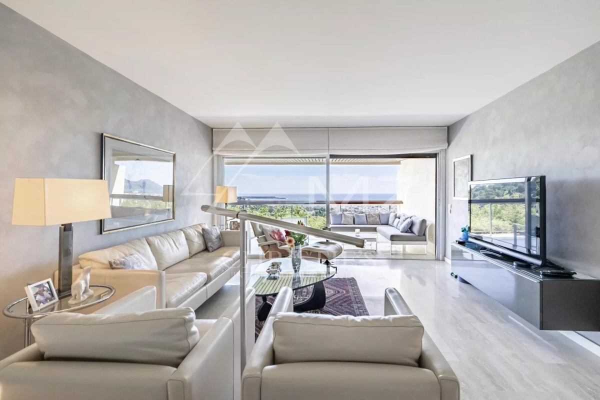 Luxury Apartment for sale in Le Cannet, 1 060 000 €, Photo 6