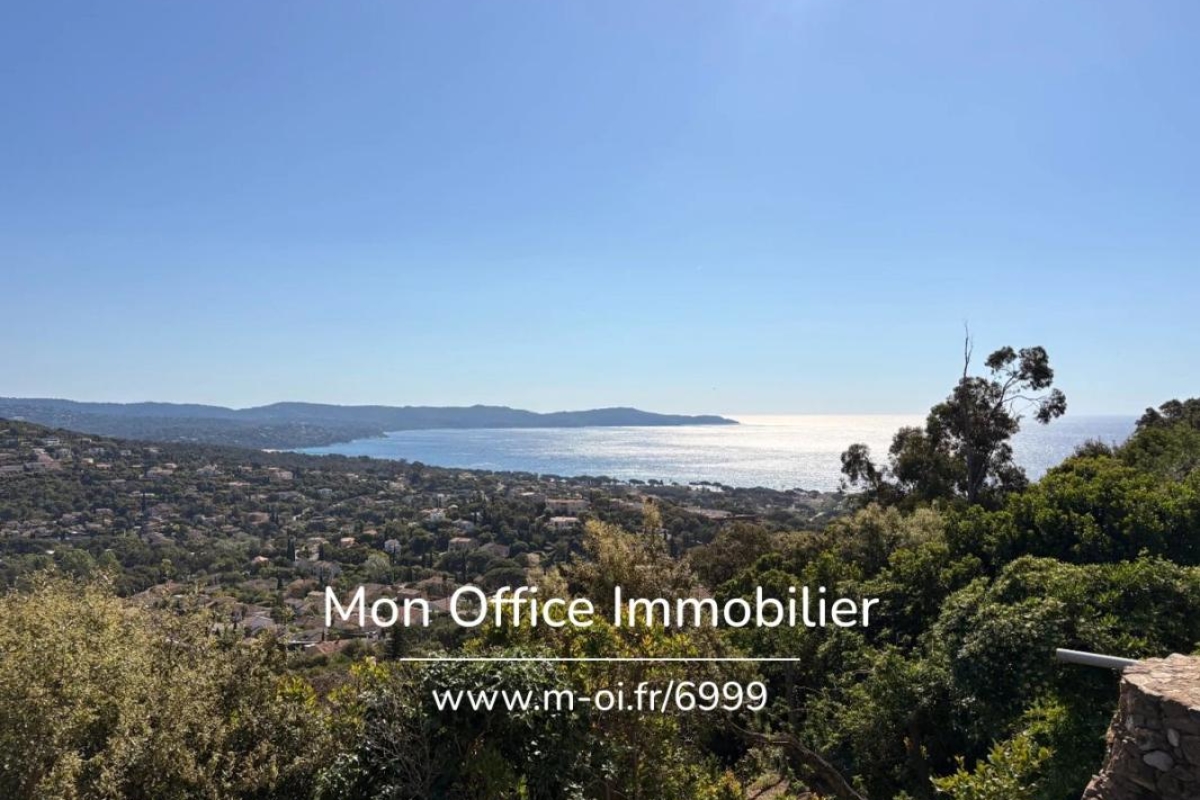 Maison de luxe à vendre à Cavalaire-sur-Mer, 2 150 000 €, Photo 1