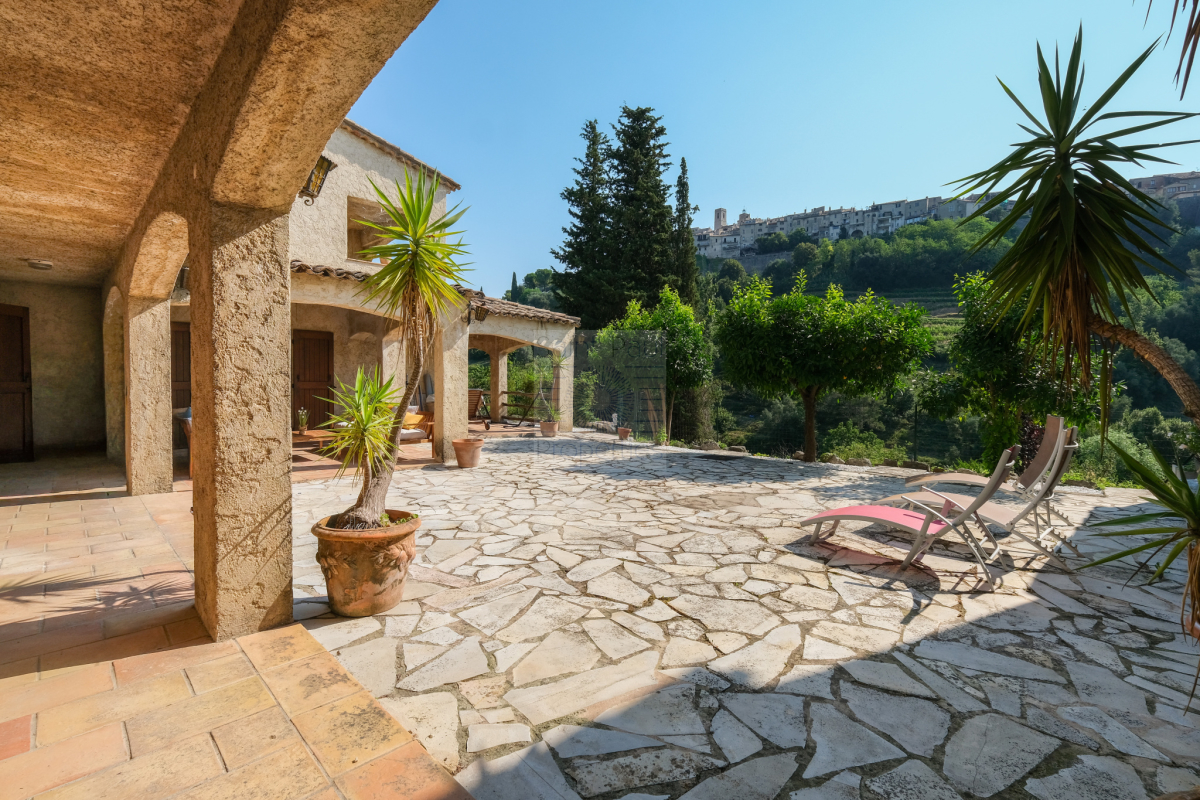 Appartement de luxe à vendre à Saint-Paul-de-Vence, 695 000 €, Photo 1