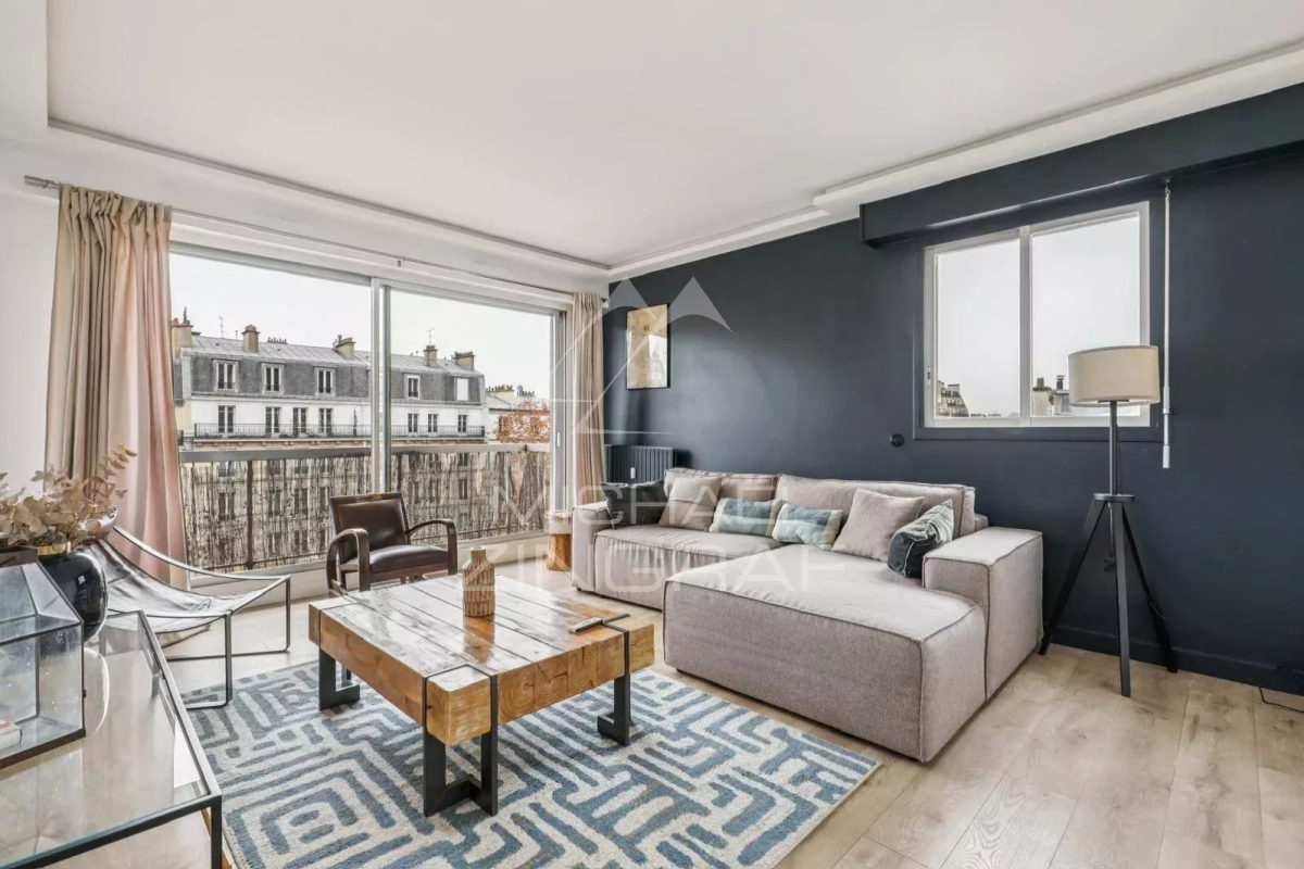 Luxury Apartment for sale in Paris 16ème, 720 000 €, Photo 1