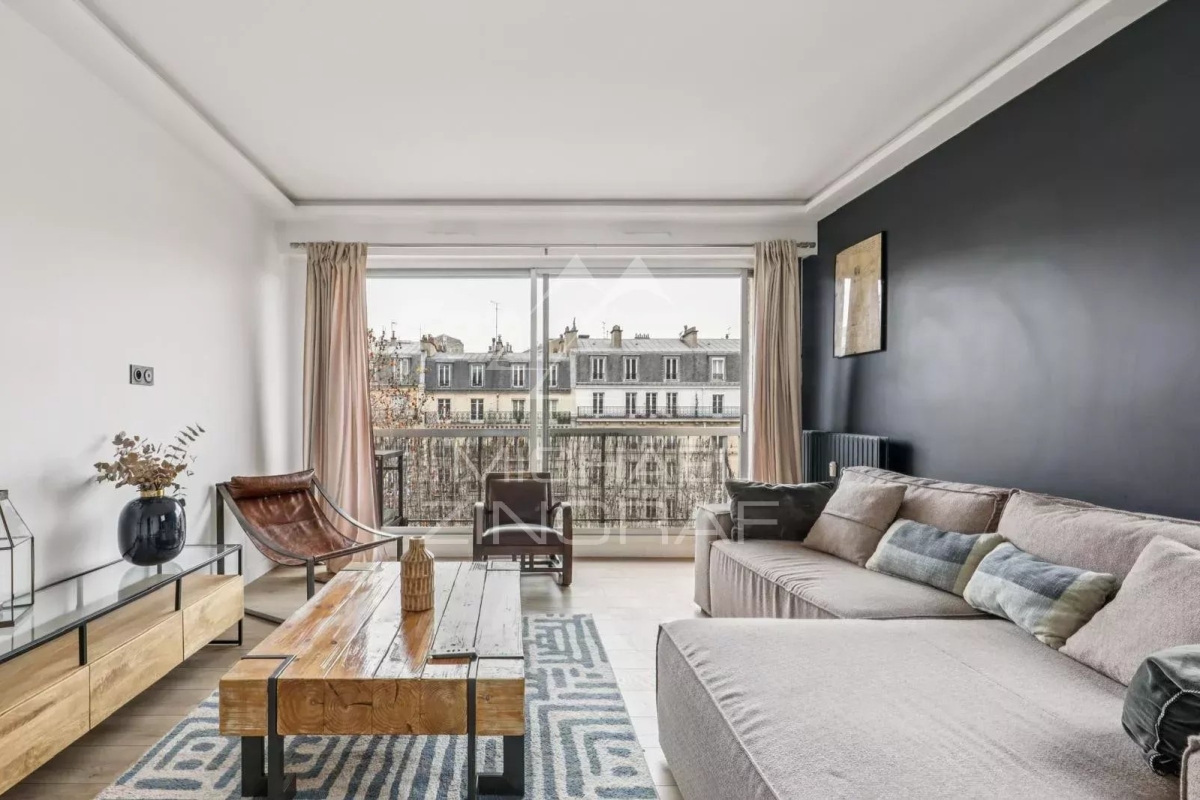 Luxury Apartment for sale in Paris 16ème, 720 000 €, Photo 2