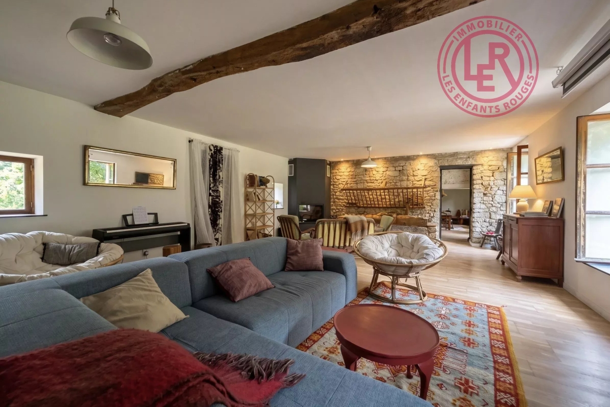 Maison de luxe à vendre à Saint-Aubin-de-Courteraie, 695 000 €, Photo 3