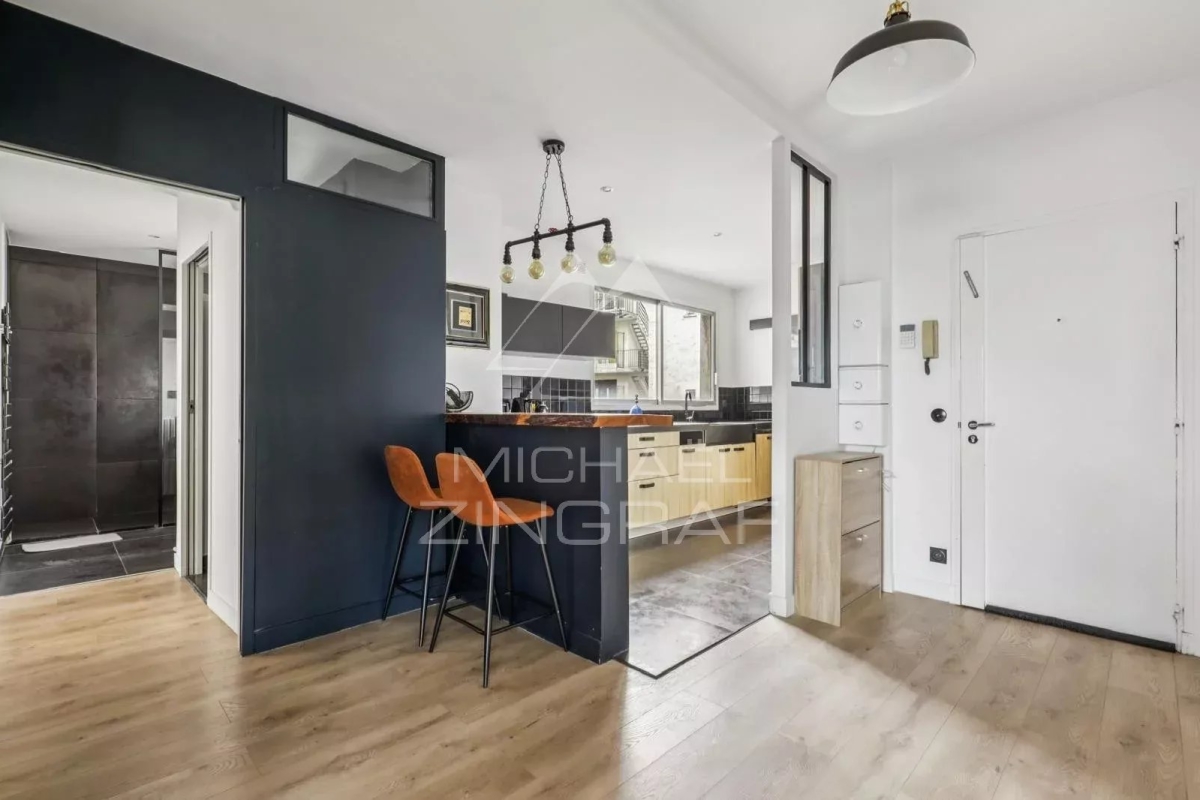 Luxury Apartment for sale in Paris 16ème, 720 000 €, Photo 3