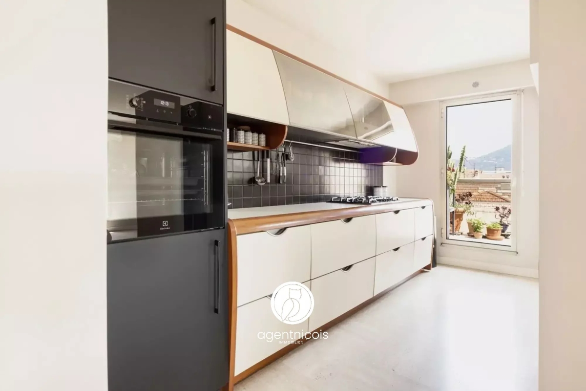 Luxury Apartment for sale in Nice, 655 000 €, Photo 5