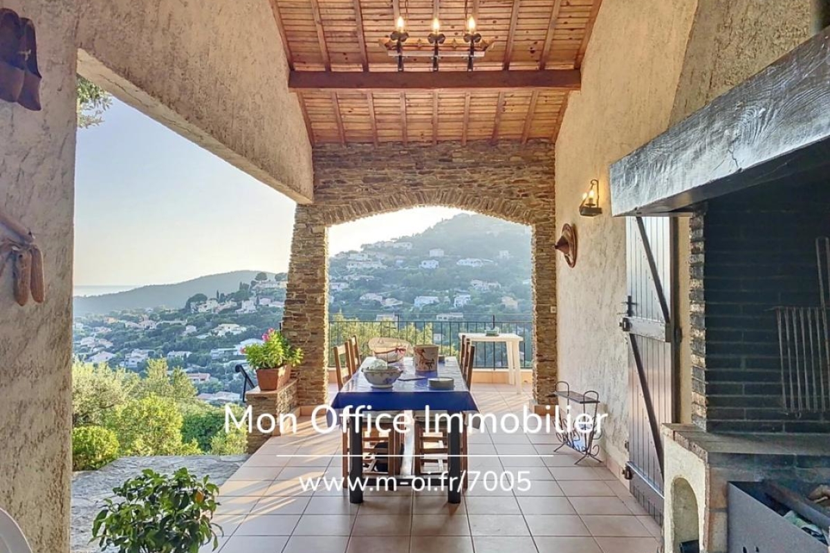 Maison de luxe à vendre à Cavalaire-sur-Mer, 1 050 000 €, Photo 6