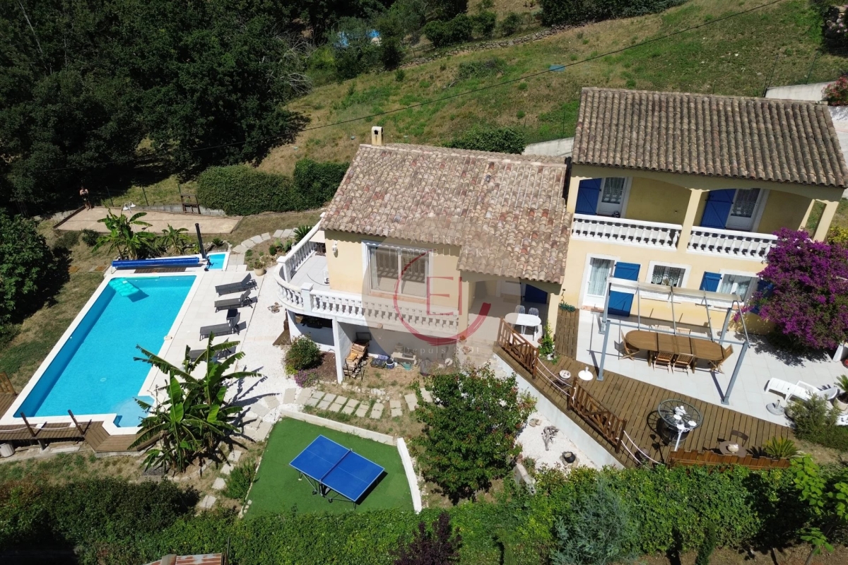 Luxury House for sale in Les Adrets de l'Esterel, 845 000 €, Photo 1
