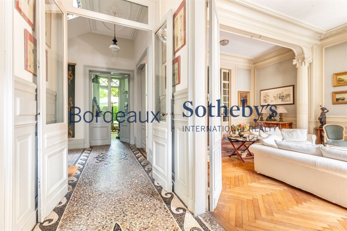 Luxury House for sale in Bordeaux, 1 680 000 €, Photo 2